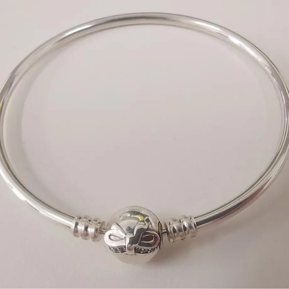 Pandora Limited Edition Christmas Bangle Bracelet - Picture 1 of 1